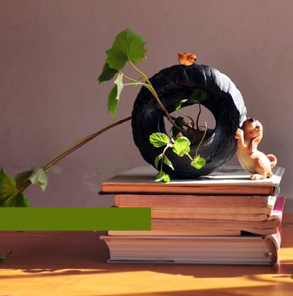 Realistic Dog Figurine - Cartoon Home Decor & Gift