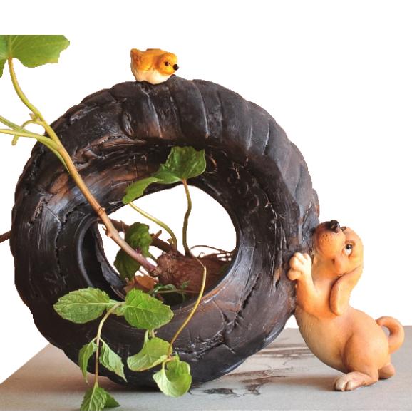 Realistic Dog Figurine - Cartoon Home Decor & Gift