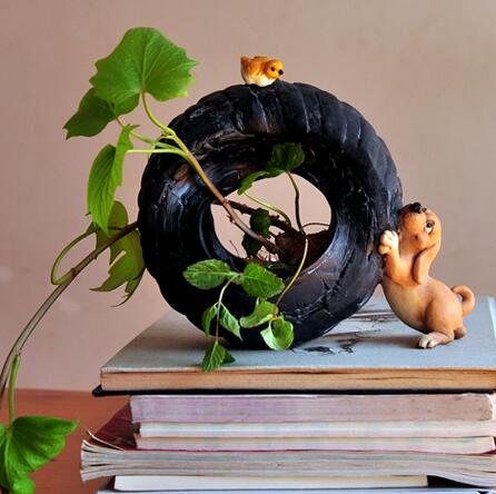 Realistic Dog Figurine - Cartoon Home Decor & Gift